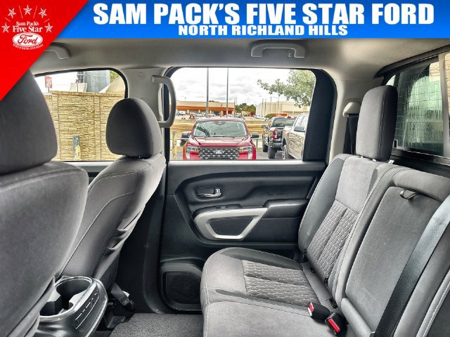 Used 2020 Nissan Titan SV w/ SV Convenience Package AWD/4WD image 14