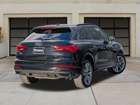 Used 2025 Audi Q3 2.0T Premium w/ Convenience Package image 4