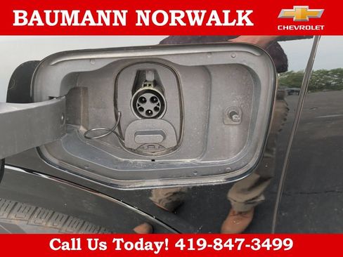Used 2025 Chevrolet Equinox EV RS FWD image 13