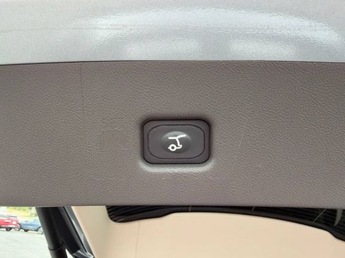 Certified 2022 Lincoln Nautilus Reserve AWD/4WD image 19