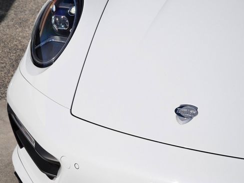 Used 2021 Porsche 911 Targa 4S image 6