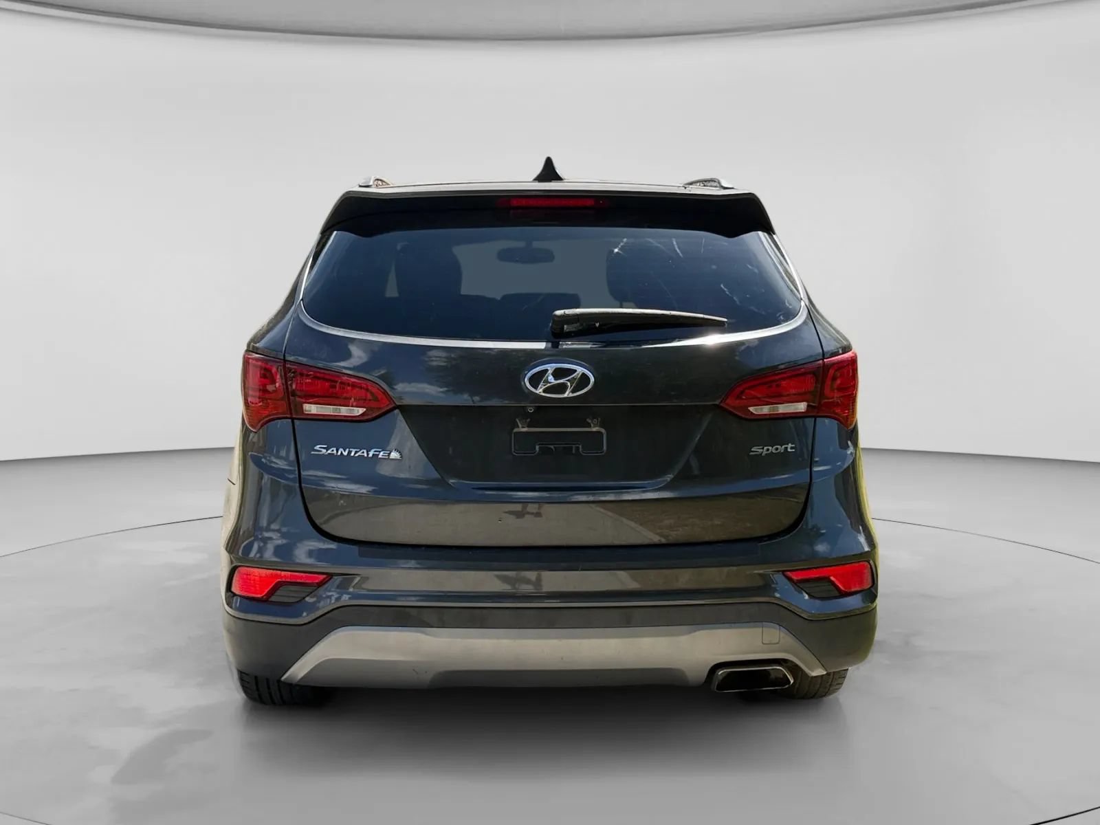 Used 2017 Hyundai Santa Fe Sport FWD image 4