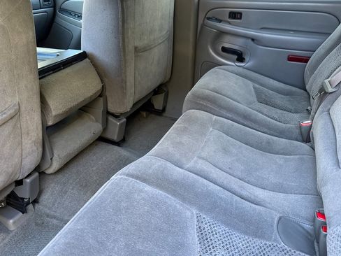 Used 2005 Chevrolet Suburban LS w/ Cargo Package image 24