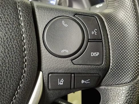 Used 2018 Toyota Corolla LE FWD image 21
