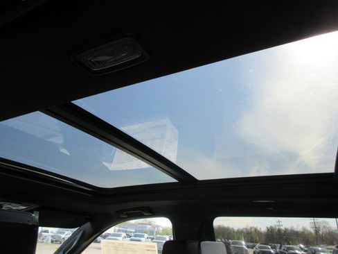 New 2026 GMC Yukon XL AT4 image 14