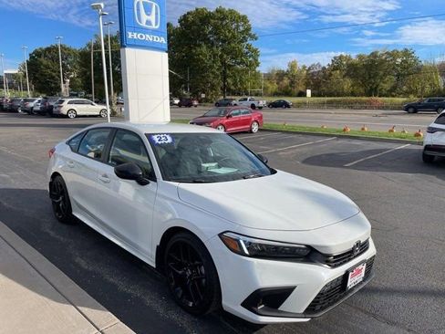 Used 2023 Honda Civic Sport image 5