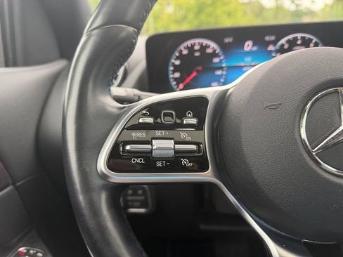 Certified 2023 Mercedes-Benz GLA 250 4MATIC image 27
