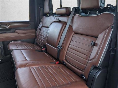 Certified 2025 GMC Sierra 2500 Denali Ultimate w/ Max Trailering Package image 21