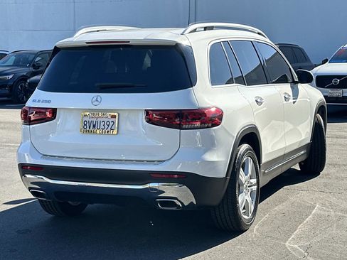 Used 2021 Mercedes-Benz GLB 250 image 4