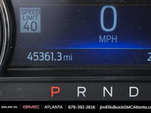 Used 2022 Ford Explorer XLT w/ Equipment Group 202A image 9