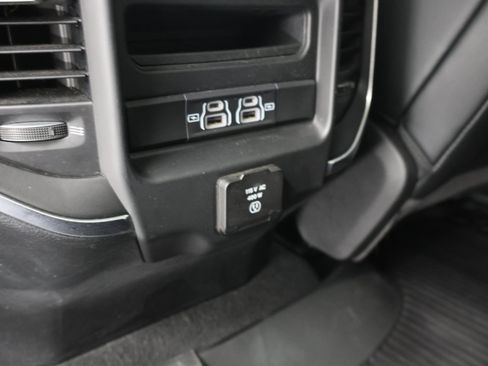 Used 2022 RAM 1500 Laramie AWD/4WD image 35