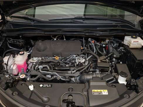 Used 2022 Toyota Sienna XSE image 21