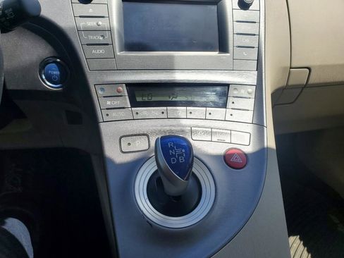 Used 2015 Toyota Prius Two FWD image 21