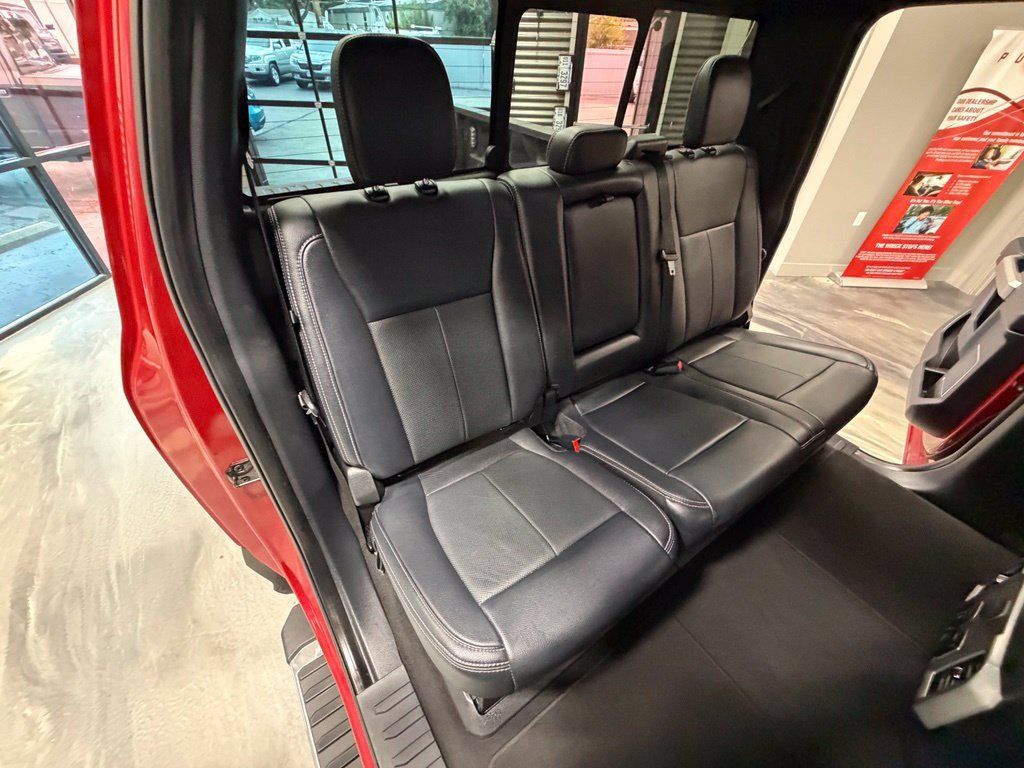 Used 2022 Ford F250 Lariat w/ Lariat Value Package AWD/4WD image 5