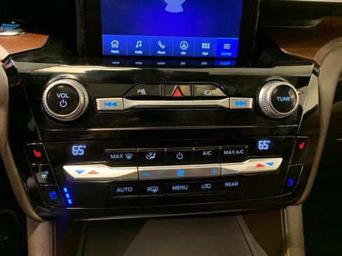 Used 2021 Ford Explorer King Ranch w/ Premium Technology Package AWD/4WD image 26