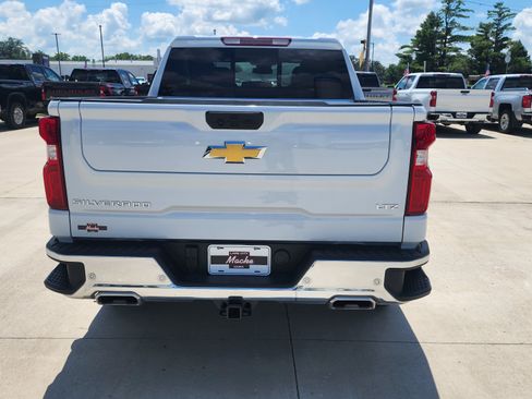 Certified 2026 Chevrolet Silverado 1500 LTZ w/ Z71 Off-Road Package AWD/4WD image 6