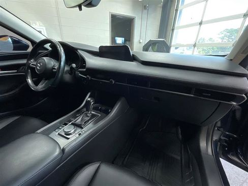 Used 2021 MAZDA MAZDA3 s FWD image 31