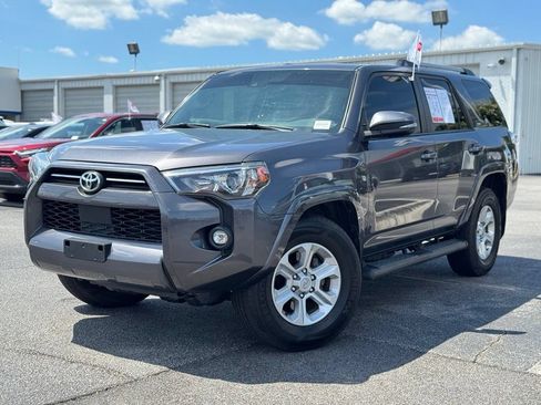 Used 2022 Toyota 4Runner SR5 Premium w/ Moonroof Package RWD image 6