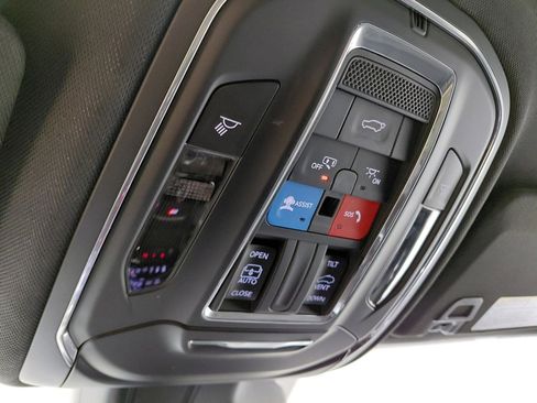 Used 2024 Jeep Grand Cherokee L Altitude image 39