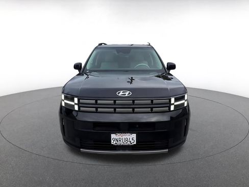 Used 2025 Hyundai Santa Fe SEL FWD image 4