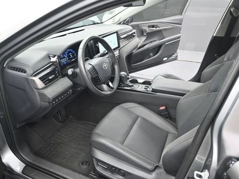Used 2026 Toyota Camry XLE w/ Premium Plus Package FWD image 4