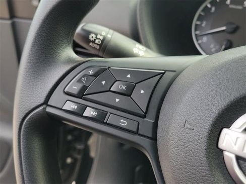 Used 2024 Nissan Sentra S image 25