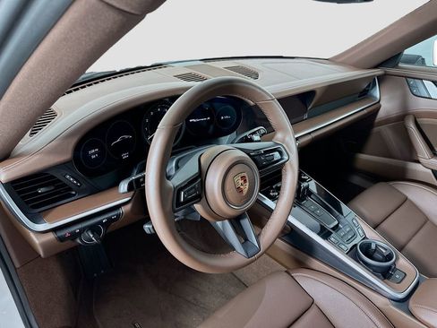 Used 2024 Porsche 911 Carrera S image 4