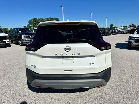 Used 2023 Nissan Rogue SV FWD image 4