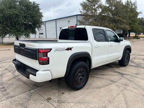 Used 2026 Nissan Frontier PRO-4X AWD/4WD image 16