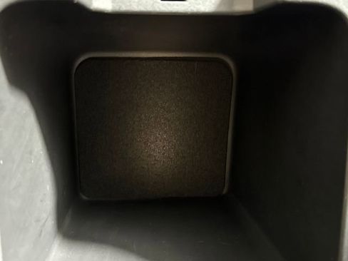 Used 2024 Jeep Grand Cherokee Altitude image 31