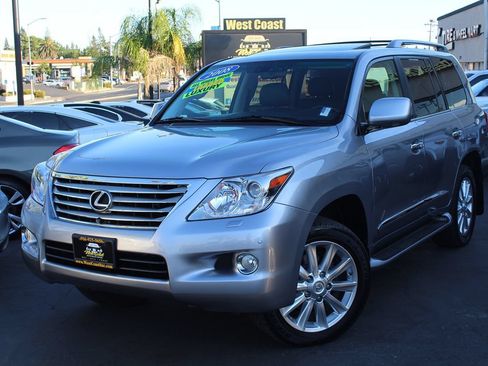 Used 2008 Lexus LX 570 4WD w/ Technology Pkg image 47