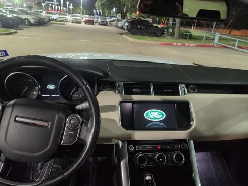 Used 2015 Land Rover Range Rover Sport HSE image 21