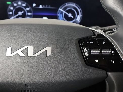 Used 2023 Kia Niro Wind FWD image 10