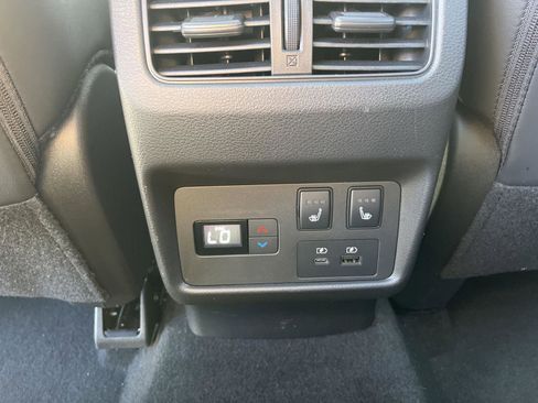 Used 2023 Nissan Rogue Platinum w/ Platinum Premium Package image 14