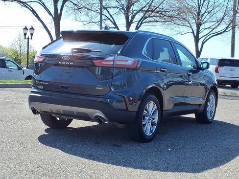 Used 2024 Ford Edge Titanium AWD/4WD image 5