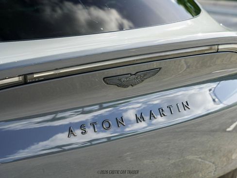 Used 2021 Aston Martin DBX AWD/4WD image 71