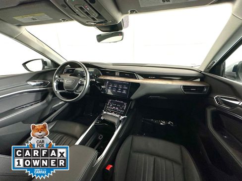 Used 2019 Audi e-tron Premium Plus image 2