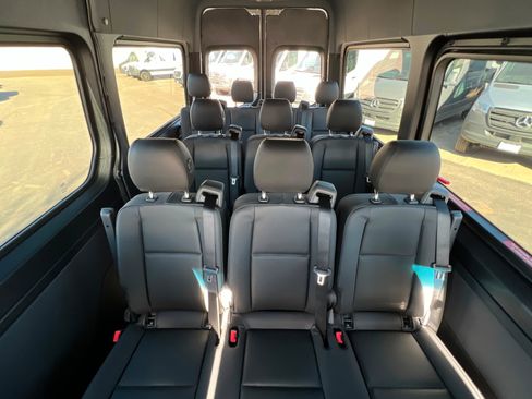 New 2025 Mercedes-Benz Sprinter 2500 image 23