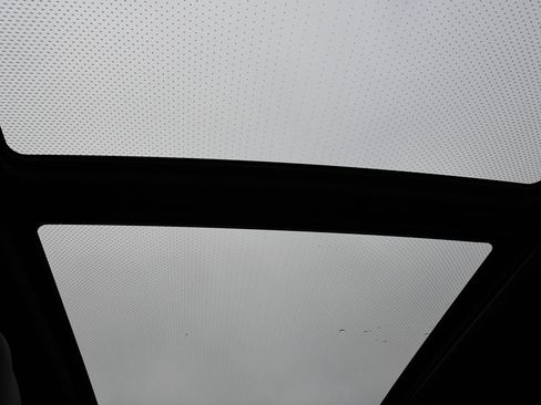 Used 2020 BMW X5 M50i w/ Executive Package image 21