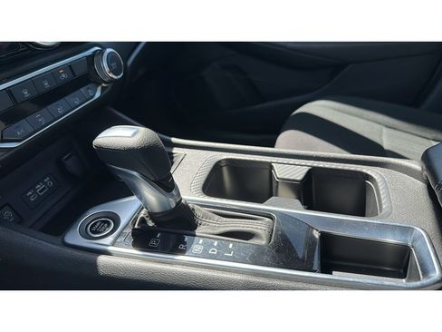 Used 2024 Nissan Sentra SV FWD image 15