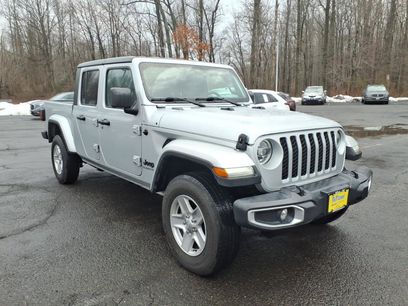 Used 2022 Jeep Gladiator Sport