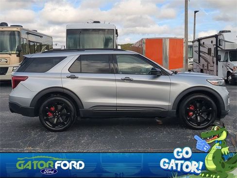 Used 2020 Ford Explorer ST w/ ST Street Pack image 4
