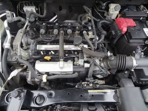 Used 2021 Nissan Kicks S image 31