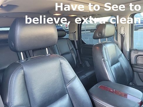 Used 2007 Cadillac Escalade AWD w/ Information Package image 51