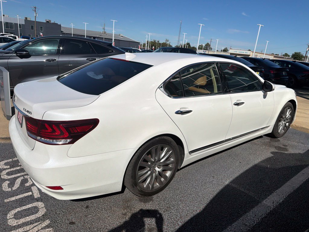 Used 2017 Lexus LS 460 w/ Comfort Package RWD image 10