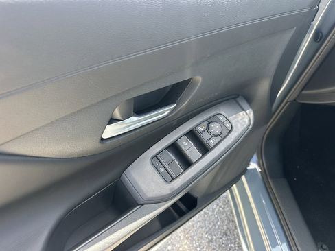 New 2026 Nissan Sentra SV FWD image 16