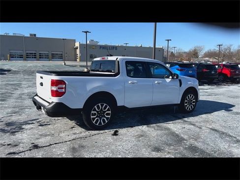 Used 2024 Ford Maverick Lariat image 8
