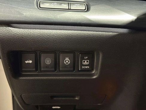 Used 2019 Nissan Maxima Platinum image 22