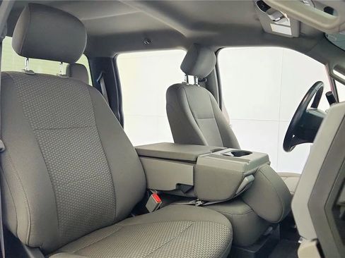 Used 2018 Ford F150 XLT w/ Equipment Group 302A Luxury AWD/4WD image 37