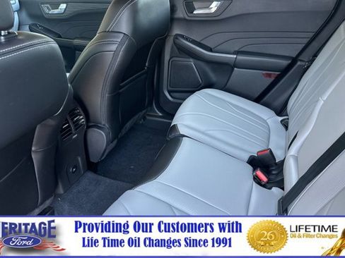 New 2025 Ford Escape SE w/ PHEV Premium Package image 12